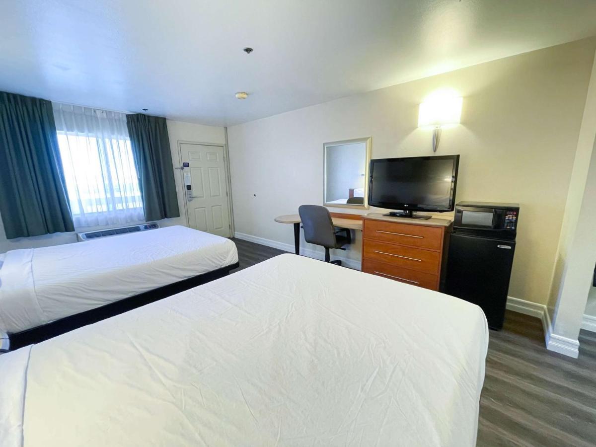 Motel 6 Barstow, Ca I15 And Lenwood Road מראה חיצוני תמונה