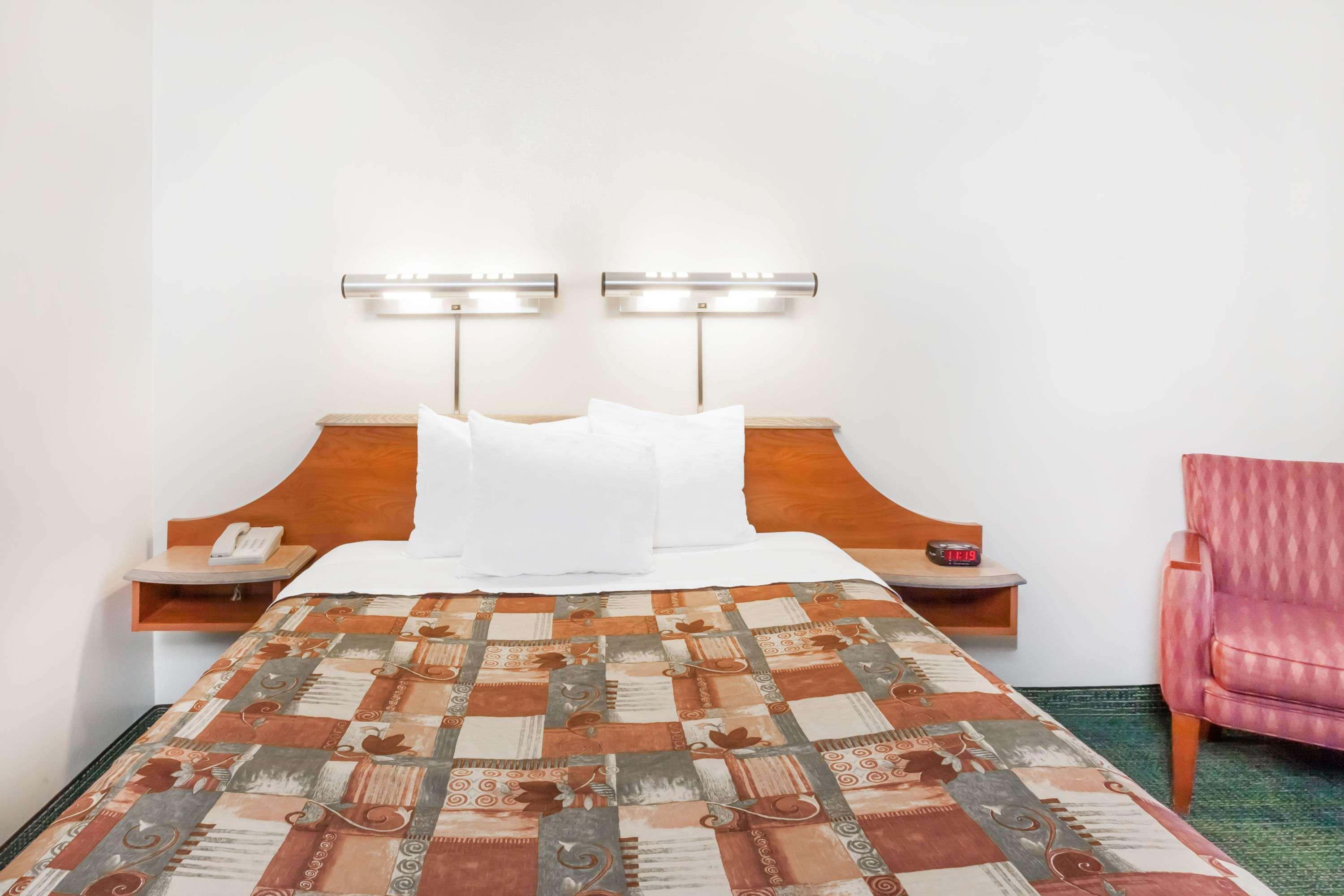 Motel 6 Barstow, Ca I15 And Lenwood Road מראה חיצוני תמונה